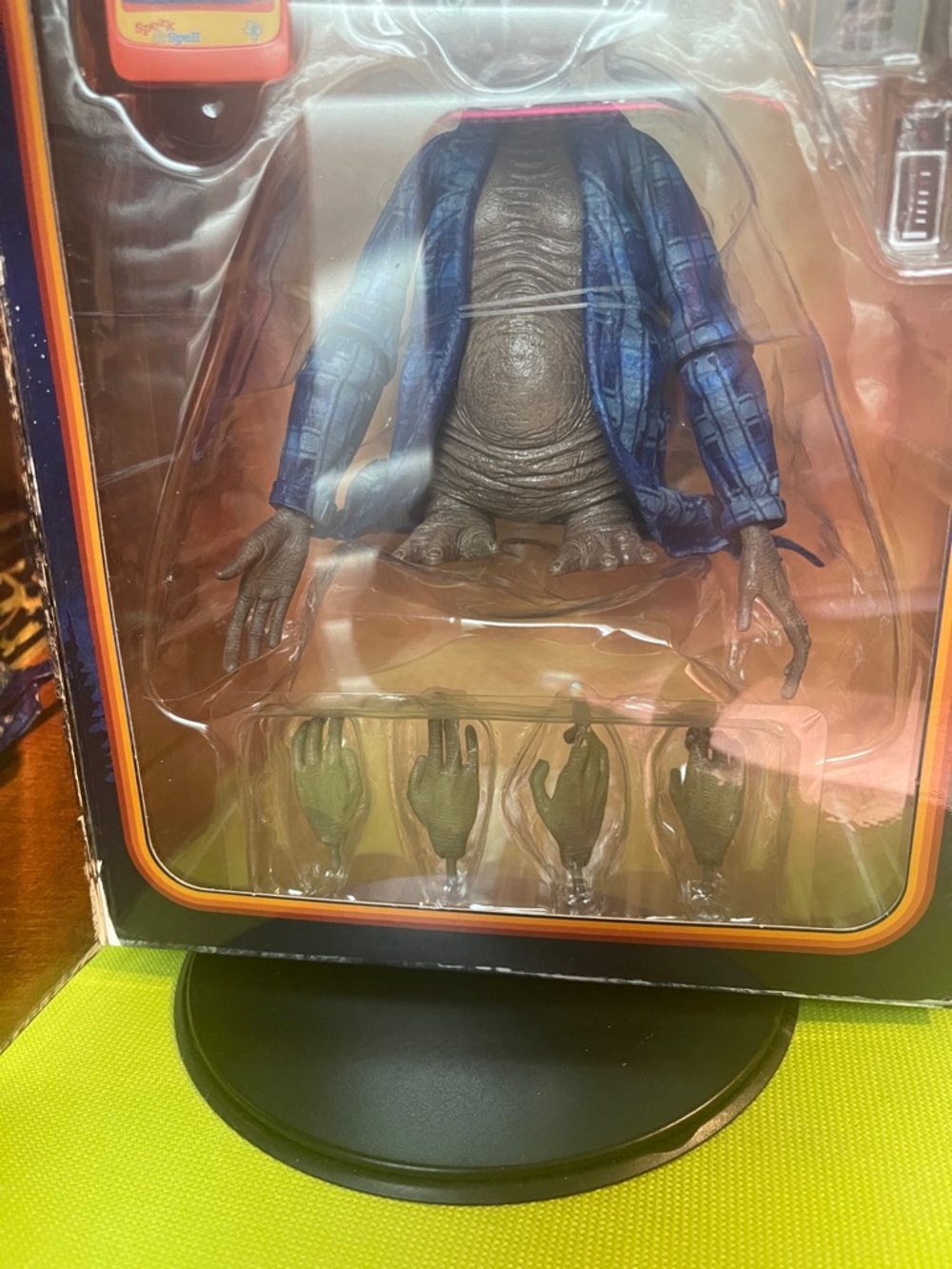E.T. Ultimate Telepathic 40th Anniversary - Picture 11 of 14